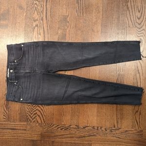 Madewell 10" High Rise Skinny Crop, size 29, in Washed Black